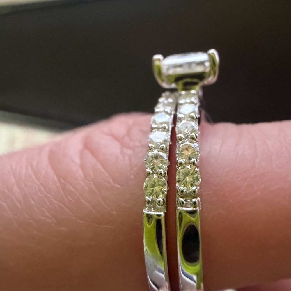 Sterling Silver Moissanite Princess Cut Engagement Ring - Size 8 - Silver - Picture 7 of 9
